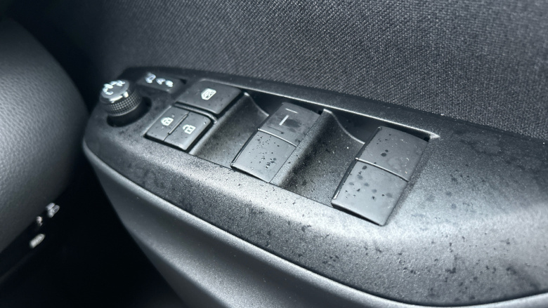 Mazda 2 Hybrid 1.5i Hybrid Homura 5dr CVT Hybrid Hatchback